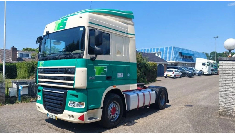 DAF XF 105.410 4 PIECES AVAILABLE - Τράκτορας: φωτογραφία 5 DAF XF 105.410 4 PIECES AVAILABLE - Τράκτορας: φωτογραφία 5
