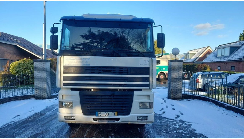 DAF XF 95.430 EURO 2 MANUAL GEARBOX - Τράκτορας: φωτογραφία 5 DAF XF 95.430 EURO 2 MANUAL GEARBOX - Τράκτορας: φωτογραφία 5