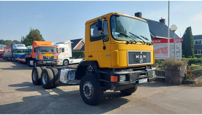 MAN 26.372 MANUAL ZF GEARBOX STEEL SUSPENSION 6X4 - Φορτηγό σασί: φωτογραφία 3 MAN 26.372 MANUAL ZF GEARBOX STEEL SUSPENSION 6X4 - Φορτηγό σασί: φωτογραφία 3