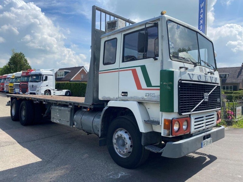 Volvo F 10 6X2 FULL STEEL SPRING F10 - Φορτηγό με ανοιχτή καρότσα: φωτογραφία 2 Volvo F 10 6X2 FULL STEEL SPRING F10 - Φορτηγό με ανοιχτή καρότσα: φωτογραφία 2