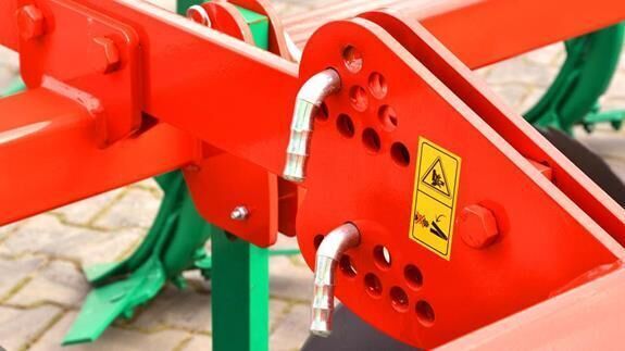 AGRO-MASZ Agregat podorywkowy Gruber 2,6 / CULTIVADOR DE RASTROJO GRUBER 2 - Καλλιεργητής: φωτογραφία 4 AGRO-MASZ Agregat podorywkowy Gruber 2,6 / CULTIVADOR DE RASTROJO GRUBER 2 - Καλλιεργητής: φωτογραφία 4