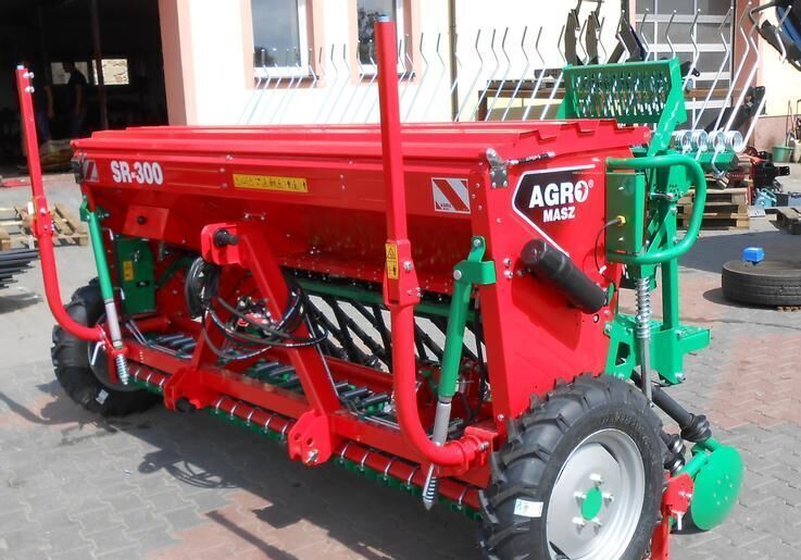 AGRO-MASZ SR-300 / SEMBRADORA MECÁNICA - Σπαρτική μηχανή: φωτογραφία 2 AGRO-MASZ SR-300 / SEMBRADORA MECÁNICA - Σπαρτική μηχανή: φωτογραφία 2