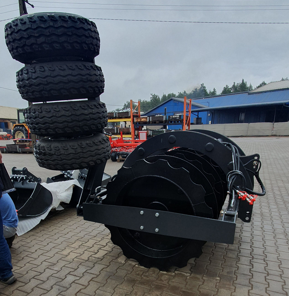 METAL-TECHNIK Wał Pryzmowy MT2 z dociskiem - Φρεζοσβαρνα: φωτογραφία 5 METAL-TECHNIK Wał Pryzmowy MT2 z dociskiem - Φρεζοσβαρνα: φωτογραφία 5