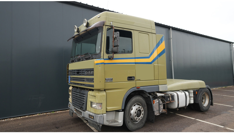 DAF XF 95.430 EURO 3 MANUAL GEARBOX - Τράκτορας: φωτογραφία 3 DAF XF 95.430 EURO 3 MANUAL GEARBOX - Τράκτορας: φωτογραφία 3