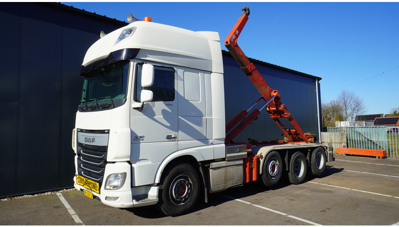 DAF XF460 8X2 HOOKARM SYSTEM TRUCK - Φορτηγό φόρτωσης γάντζου: φωτογραφία 2 DAF XF460 8X2 HOOKARM SYSTEM TRUCK - Φορτηγό φόρτωσης γάντζου: φωτογραφία 2