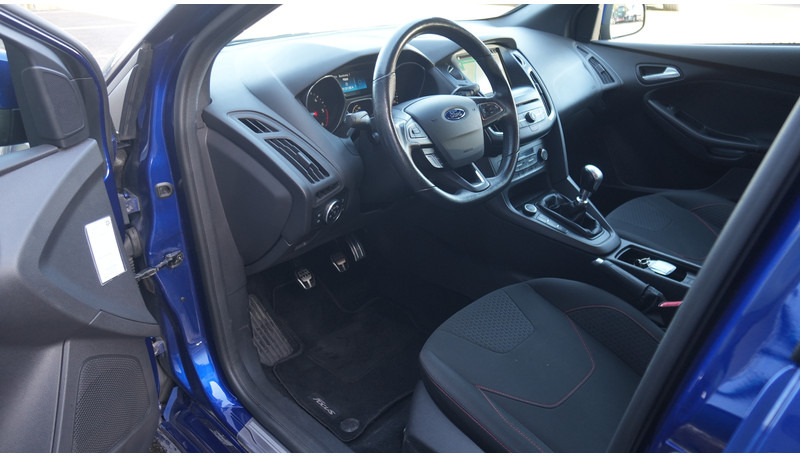 Ford Focus WAGON 1.5TDCI ST-Line - Μικρό λεωφορείο, Επιβατικό βαν: φωτογραφία 5 Ford Focus WAGON 1.5TDCI ST-Line - Μικρό λεωφορείο, Επιβατικό βαν: φωτογραφία 5