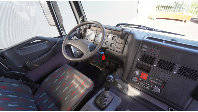 Iveco EUROTRAKKER CURSOR 350 6X4 FALTBED WITH PALFINGER PK 20002 CRANE - Φορτηγό με γερανό: φωτογραφία 5 Iveco EUROTRAKKER CURSOR 350 6X4 FALTBED WITH PALFINGER PK 20002 CRANE - Φορτηγό με γερανό: φωτογραφία 5