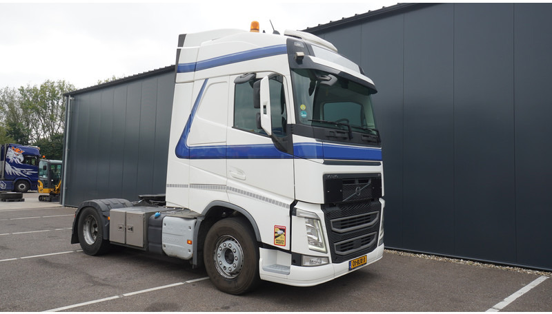 Volvo FH 420 ADR EURO 6 GLOBETROTTER - Τράκτορας: φωτογραφία 4 Volvo FH 420 ADR EURO 6 GLOBETROTTER - Τράκτορας: φωτογραφία 4