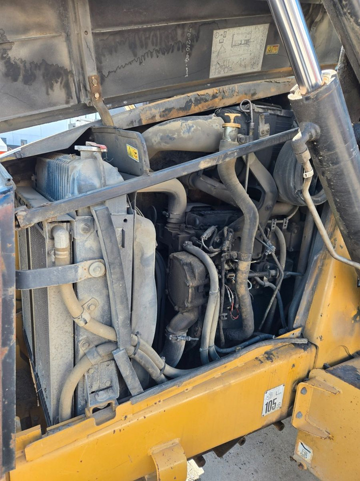 Φορτωτής εκσκαφέας CAT 428D: φωτογραφία 10
