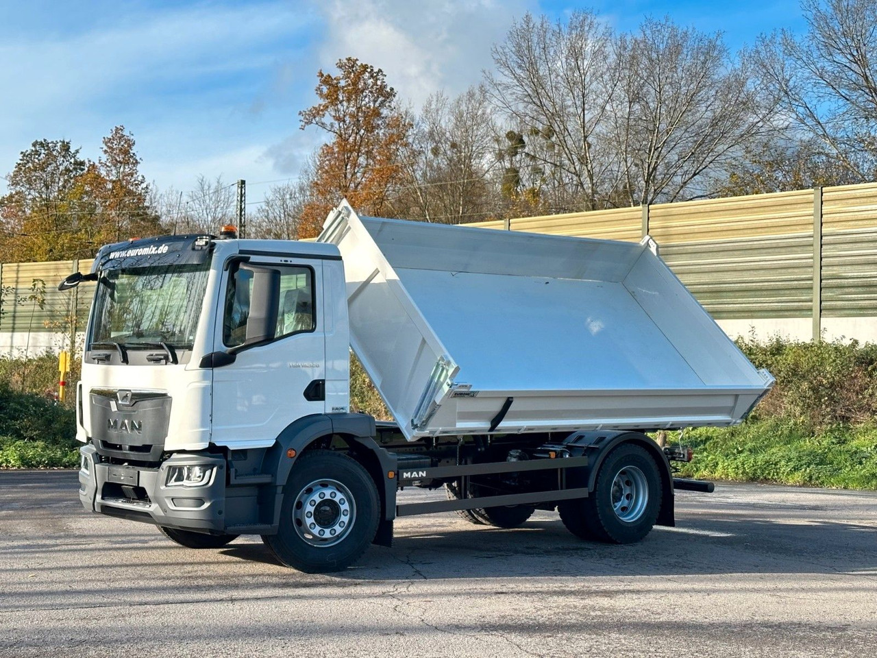 MAN TGM 18.320 4X2 / Euro 6e 3-Seiten-Kipper - Φορτηγό ανατρεπόμενο: φωτογραφία 1 MAN TGM 18.320 4X2 / Euro 6e 3-Seiten-Kipper - Φορτηγό ανατρεπόμενο: φωτογραφία 1
