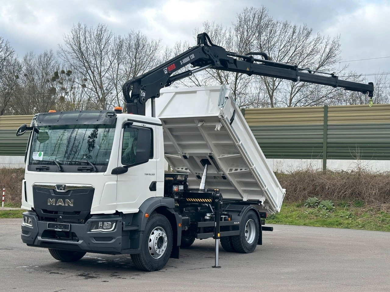 MAN TGM 18.320 4x2 Euro6e Hiab X-HiDuo 138DS-3 - Φορτηγό ανατρεπόμενο, Φορτηγό με γερανό: φωτογραφία 1 MAN TGM 18.320 4x2 Euro6e Hiab X-HiDuo 138DS-3 - Φορτηγό ανατρεπόμενο, Φορτηγό με γερανό: φωτογραφία 1