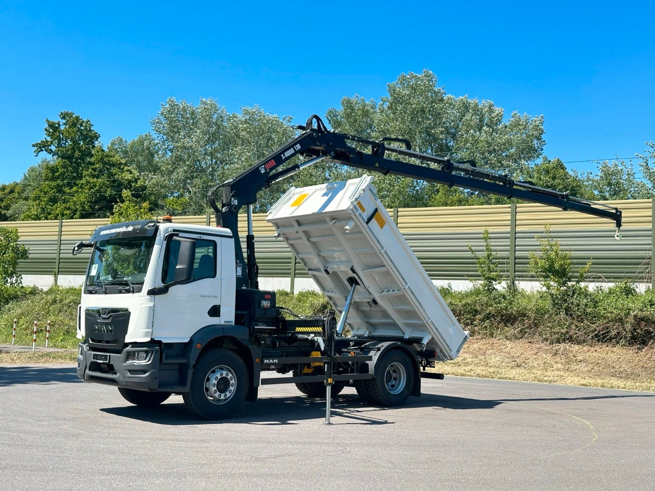 MAN TGM 18.320 4x2 Euro6e Hiab X-HiDuo 138DS-4 - Φορτηγό ανατρεπόμενο, Φορτηγό με γερανό: φωτογραφία 1 MAN TGM 18.320 4x2 Euro6e Hiab X-HiDuo 138DS-4 - Φορτηγό ανατρεπόμενο, Φορτηγό με γερανό: φωτογραφία 1