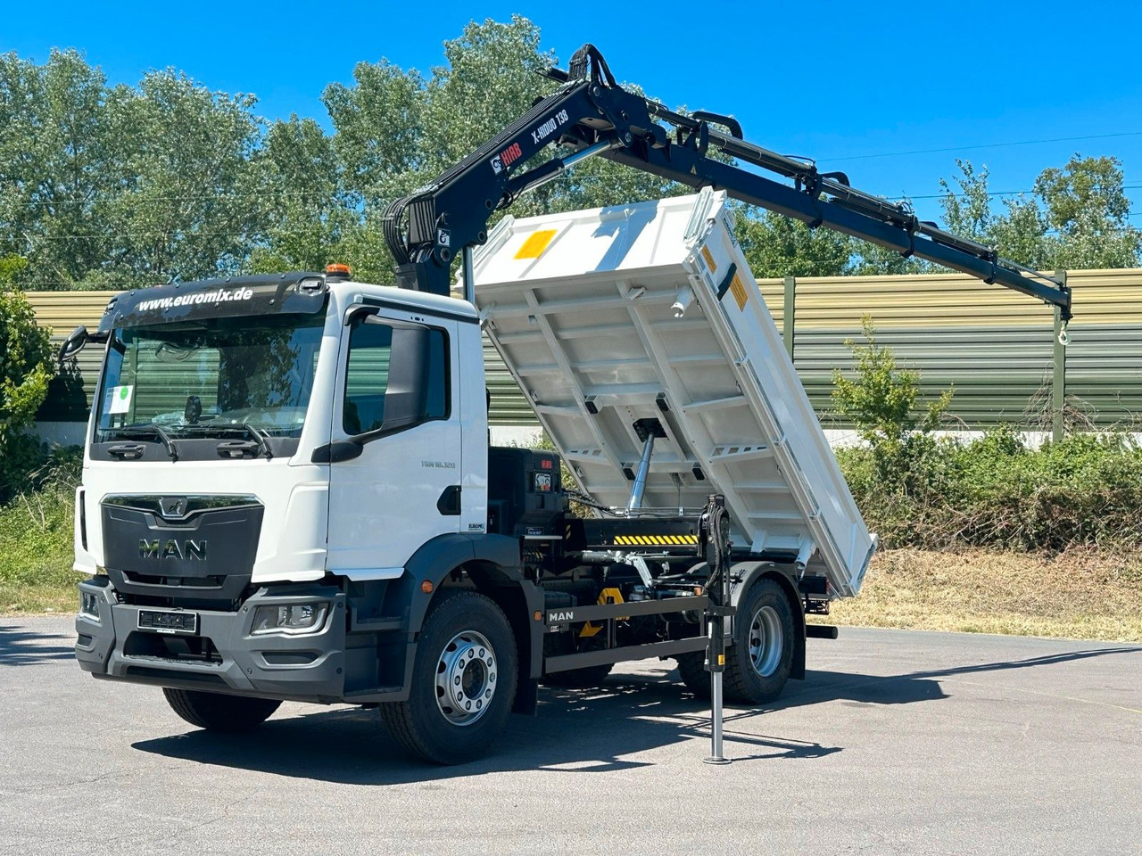 MAN TGM 18.320 4x2 Euro6e Hiab X-HiDuo 138DS-4 - Φορτηγό ανατρεπόμενο, Φορτηγό με γερανό: φωτογραφία 2 MAN TGM 18.320 4x2 Euro6e Hiab X-HiDuo 138DS-4 - Φορτηγό ανατρεπόμενο, Φορτηγό με γερανό: φωτογραφία 2
