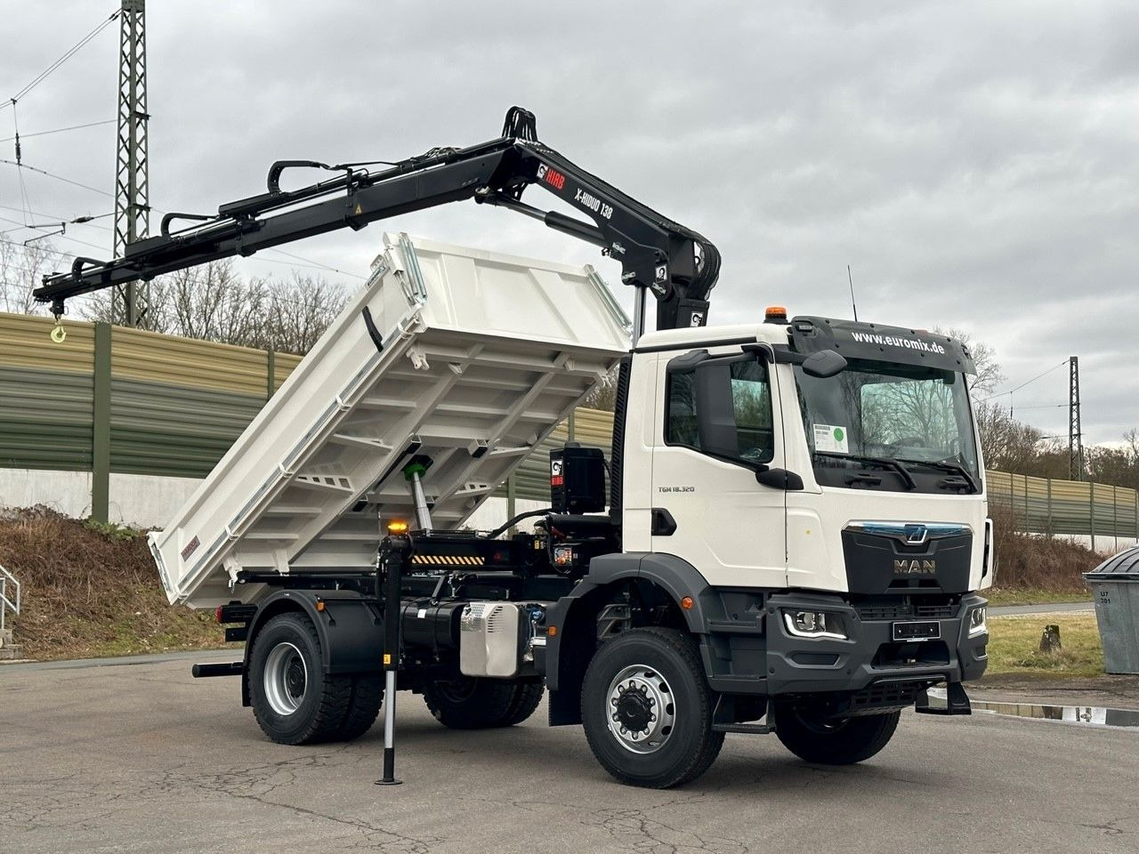 MAN TGM 18.320 4x4 Euro6e Hiab X-HiDuo 138DS-3 - Φορτηγό με γερανό: φωτογραφία 2 MAN TGM 18.320 4x4 Euro6e Hiab X-HiDuo 138DS-3 - Φορτηγό με γερανό: φωτογραφία 2