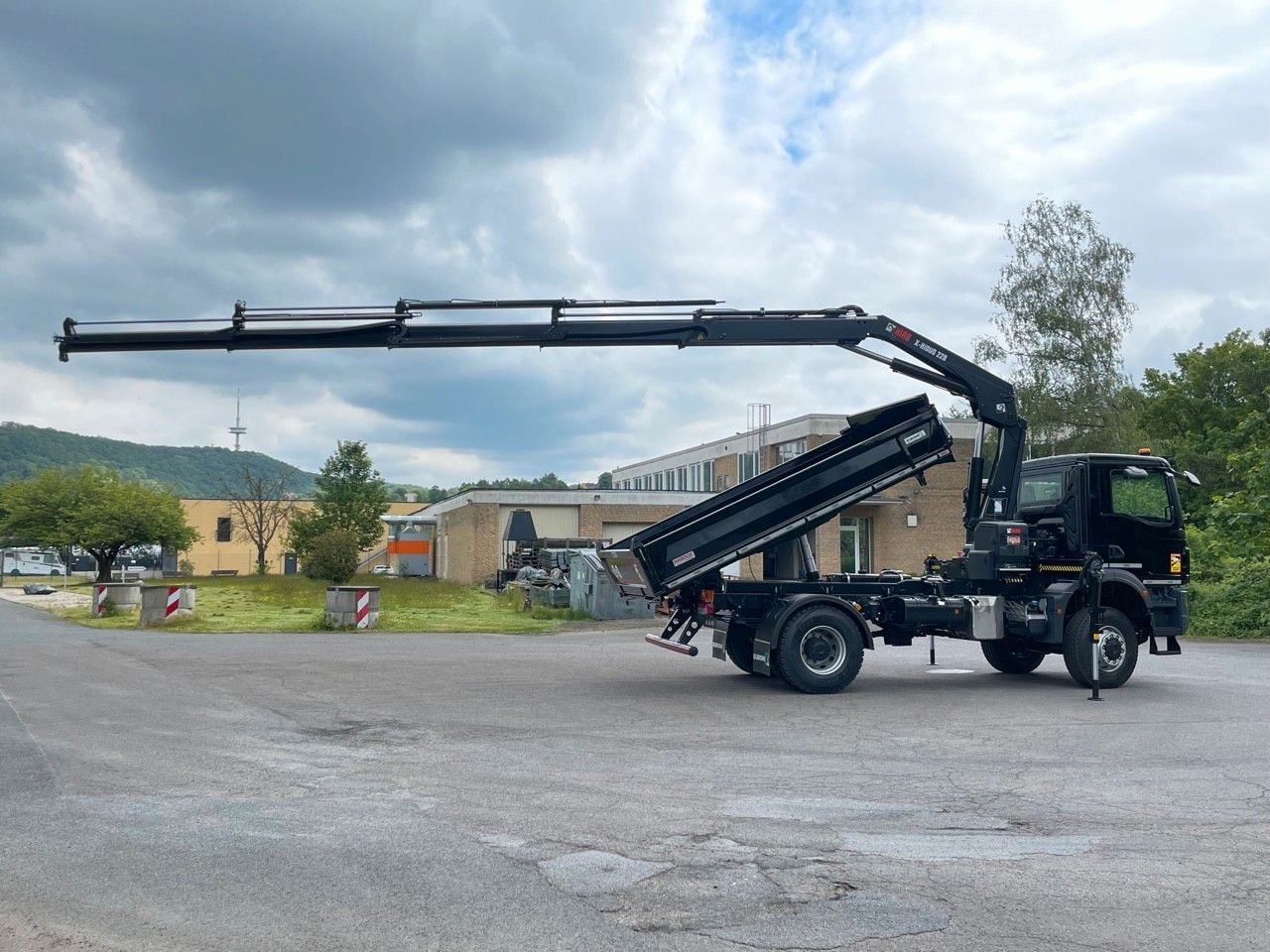 MAN TGM 18.320 4x4 Euro6e Hiab X Hiduo 228-4 - Φορτηγό ανατρεπόμενο, Φορτηγό με γερανό: φωτογραφία 2 MAN TGM 18.320 4x4 Euro6e Hiab X Hiduo 228-4 - Φορτηγό ανατρεπόμενο, Φορτηγό με γερανό: φωτογραφία 2