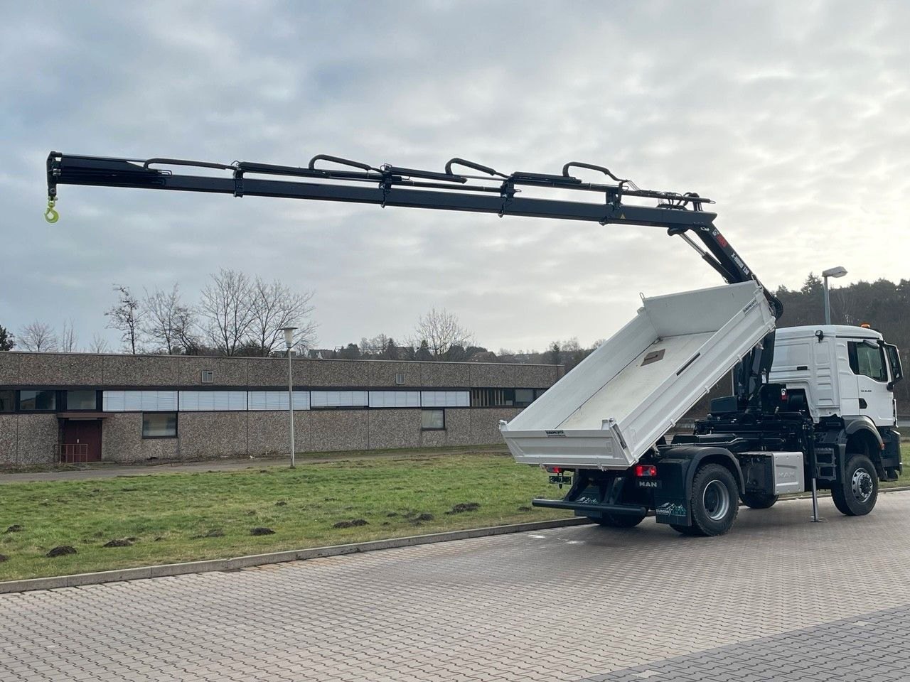 MAN TGS 18.400 TG3 4x4 Euro6e Hiab X-HiDuo 138DS-4 - Φορτηγό ανατρεπόμενο, Φορτηγό με γερανό: φωτογραφία 4 MAN TGS 18.400 TG3 4x4 Euro6e Hiab X-HiDuo 138DS-4 - Φορτηγό ανατρεπόμενο, Φορτηγό με γερανό: φωτογραφία 4
