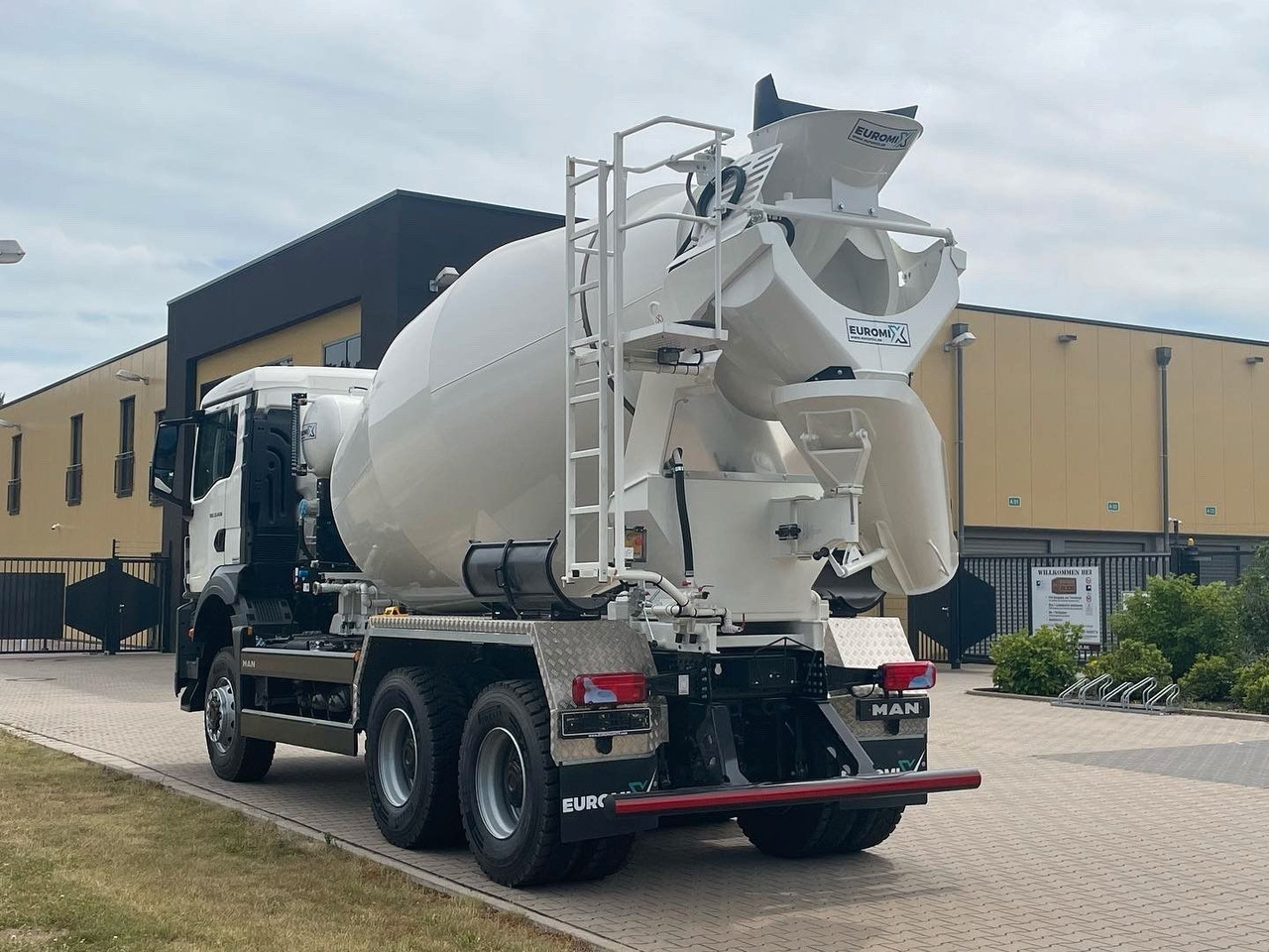 MAN TGS 33.440 / 6X6 Euro6e Euromix MTP EM 7 L - Μπετονιέρα φορτηγό: φωτογραφία 5 MAN TGS 33.440 / 6X6 Euro6e Euromix MTP EM 7 L - Μπετονιέρα φορτηγό: φωτογραφία 5