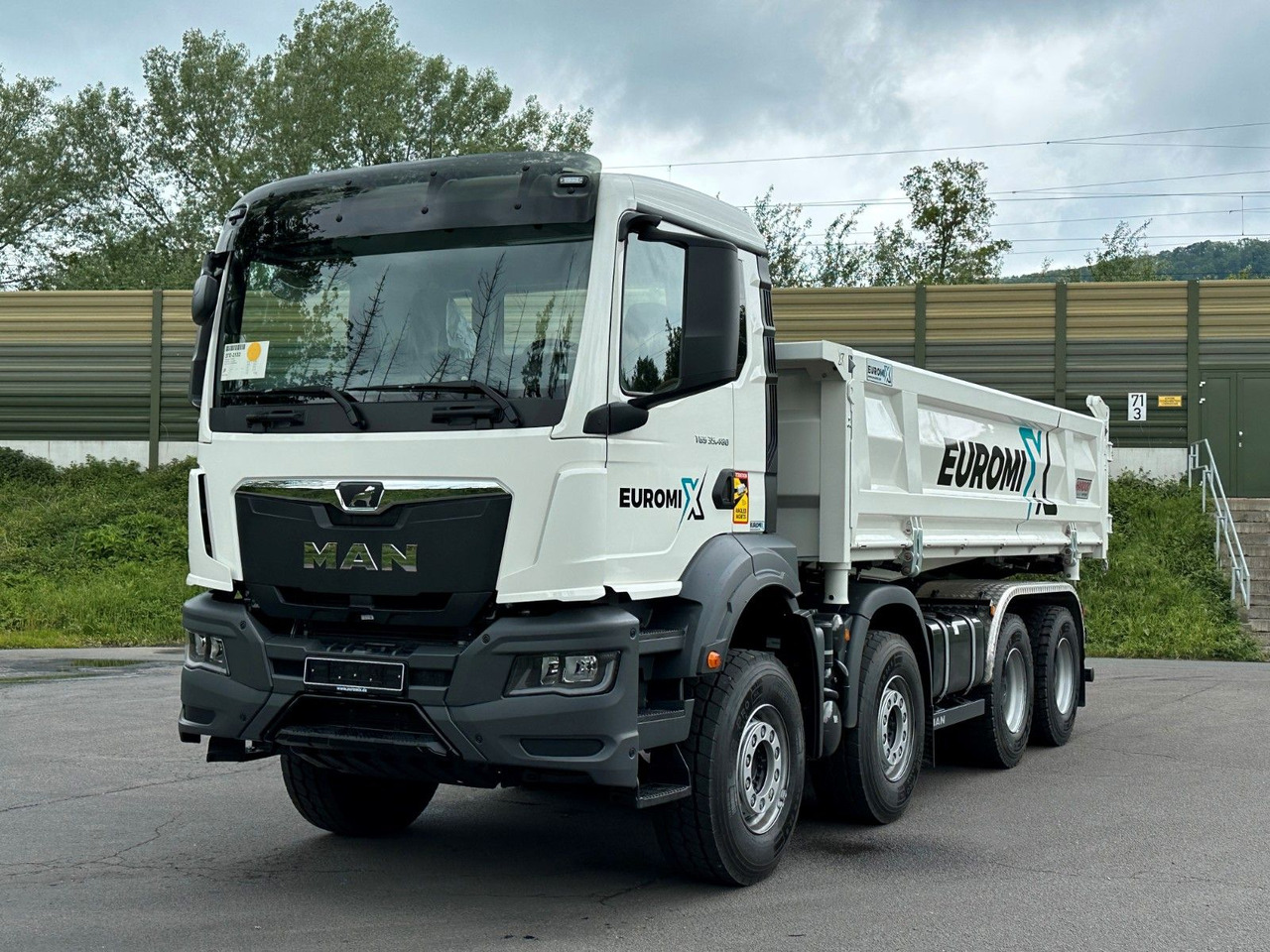 MAN TGS 35.480 8x4 EuromixMTP 2-Seiten-Kipper - Φορτηγό ανατρεπόμενο: φωτογραφία 2 MAN TGS 35.480 8x4 EuromixMTP 2-Seiten-Kipper - Φορτηγό ανατρεπόμενο: φωτογραφία 2