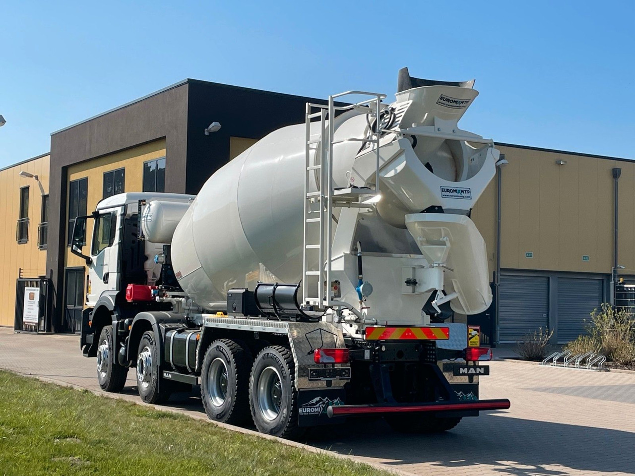 MAN TGS 35.520 8x4 /Euro6e EuromixMTP EM 10 L - Μπετονιέρα φορτηγό: φωτογραφία 4 MAN TGS 35.520 8x4 /Euro6e EuromixMTP EM 10 L - Μπετονιέρα φορτηγό: φωτογραφία 4