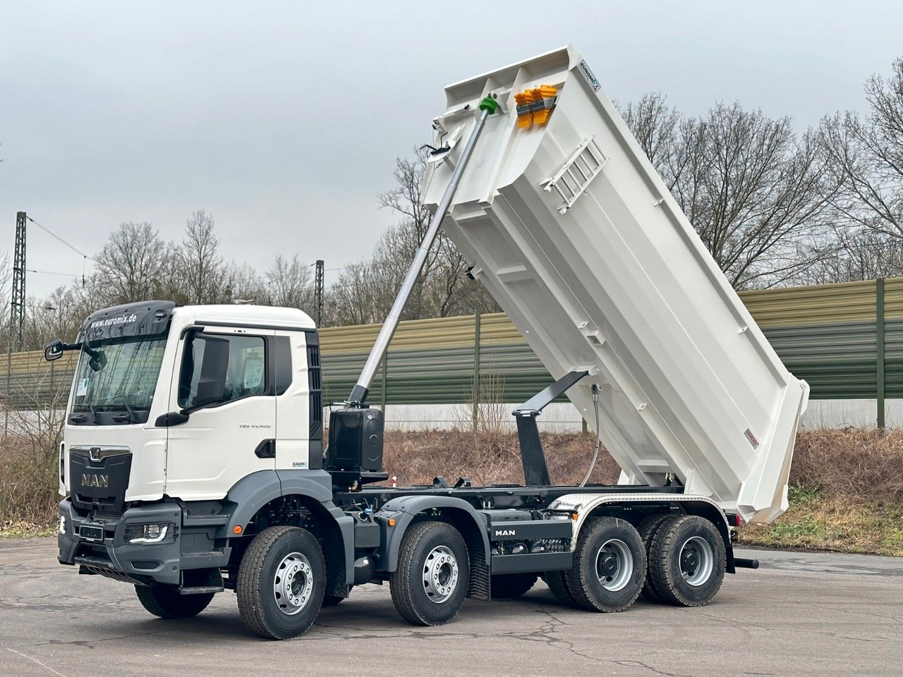 Φορτηγό ανατρεπόμενο MAN TGS 41.400 8x4 / EUROMIX MTP 20m³/ EURO 5: φωτογραφία 9