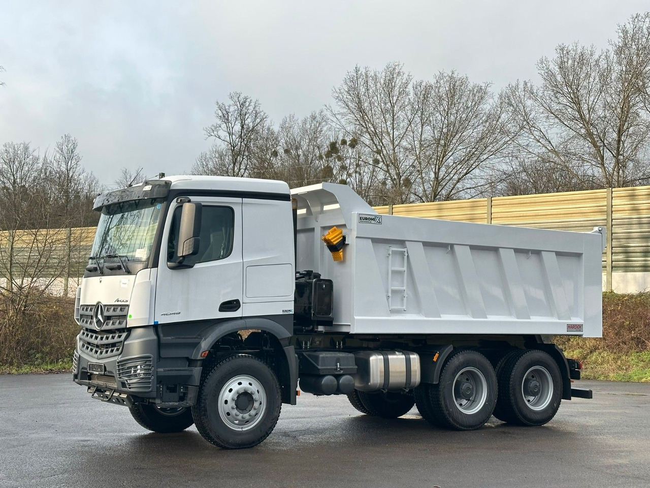 Mercedes-Benz 4048 6X4 Arcos 5 EuromixMTP Dumper Kipper - Φορτηγό ανατρεπόμενο: φωτογραφία 4 Mercedes-Benz 4048 6X4 Arcos 5 EuromixMTP Dumper Kipper - Φορτηγό ανατρεπόμενο: φωτογραφία 4