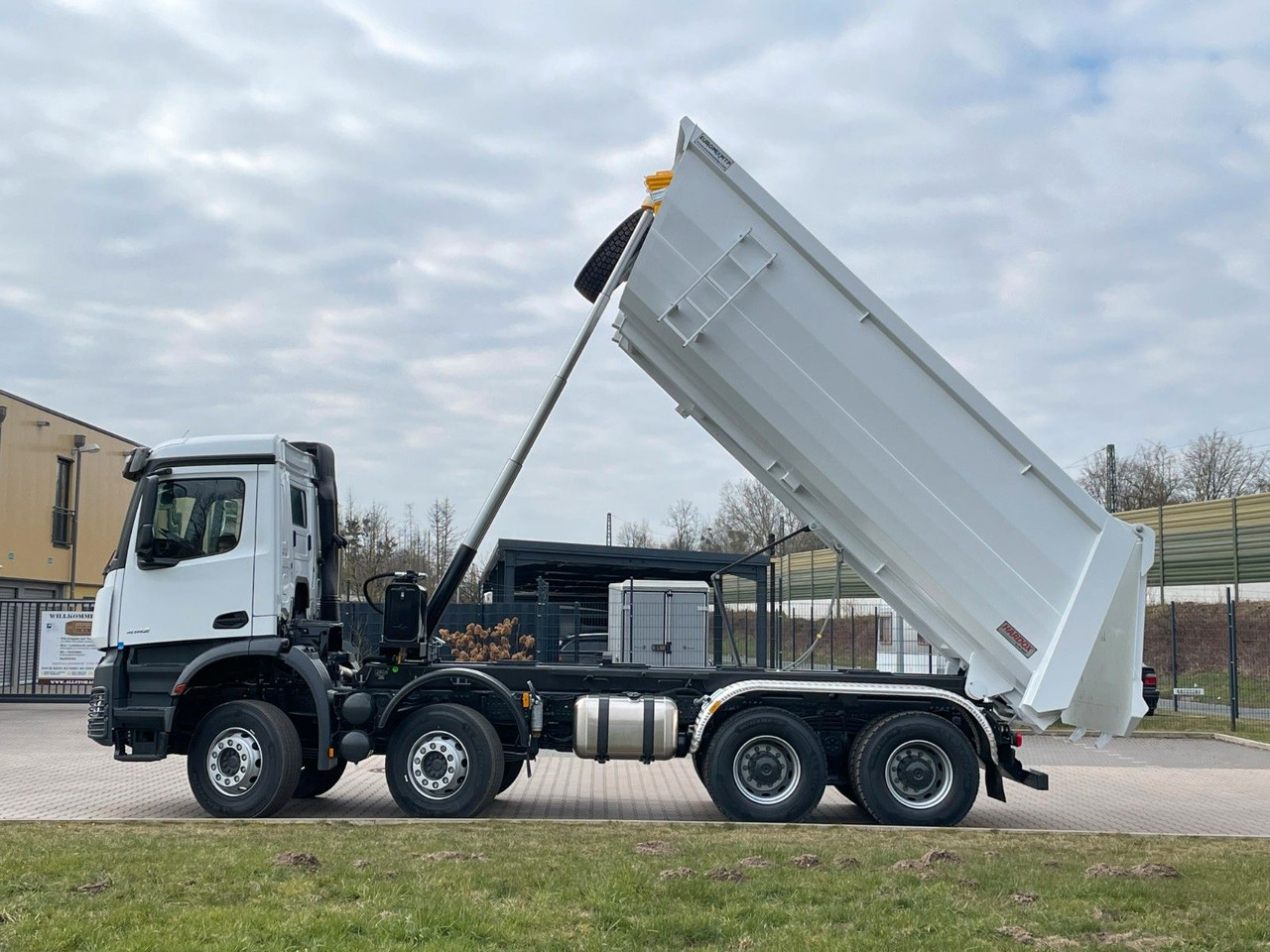 Φορτηγό ανατρεπόμενο Mercedes-Benz 4142 8X4  Mulden-  Kipper -  EuromixMTP: φωτογραφία 11