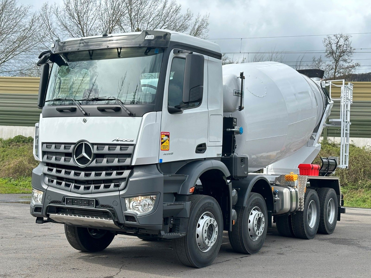 Mercedes-Benz 4145 8X4 EuromixMTP EM 10 Fahrmischer - Μπετονιέρα φορτηγό: φωτογραφία 3 Mercedes-Benz 4145 8X4 EuromixMTP EM 10 Fahrmischer - Μπετονιέρα φορτηγό: φωτογραφία 3