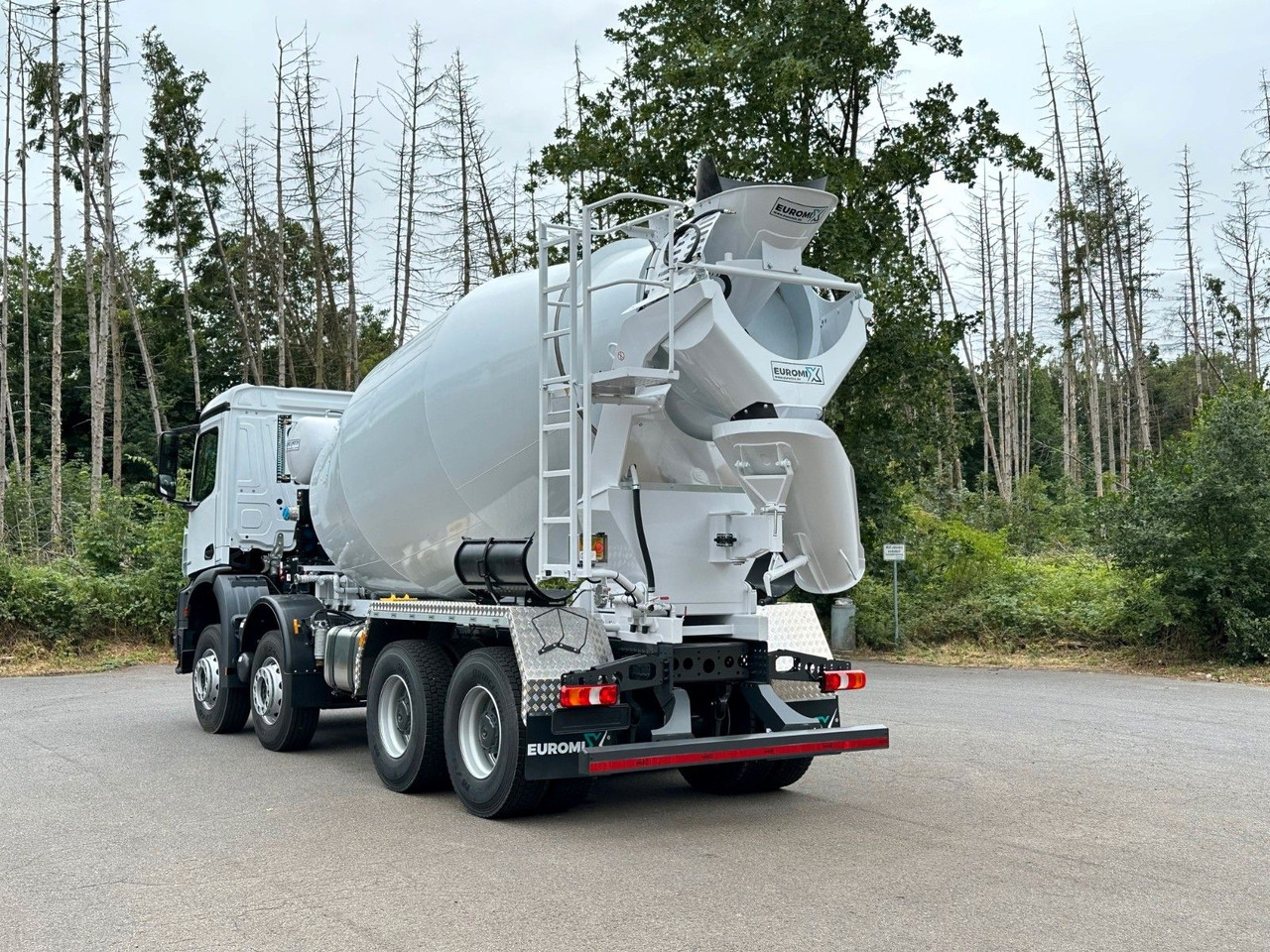 Mercedes-Benz AROCS 5 4142 B 8X4 Euro 3 EuromixMTP EM 10 - Μπετονιέρα φορτηγό: φωτογραφία 5 Mercedes-Benz AROCS 5 4142 B 8X4 Euro 3 EuromixMTP EM 10 - Μπετονιέρα φορτηγό: φωτογραφία 5
