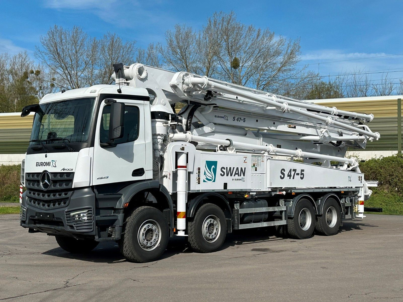 Mercedes-Benz Arocs 5 4542 8x4 SWAN TSP 47-5 160RZ ( 47m ) - Μπετονιέρα φορτηγό: φωτογραφία 2 Mercedes-Benz Arocs 5 4542 8x4 SWAN TSP 47-5 160RZ ( 47m ) - Μπετονιέρα φορτηγό: φωτογραφία 2