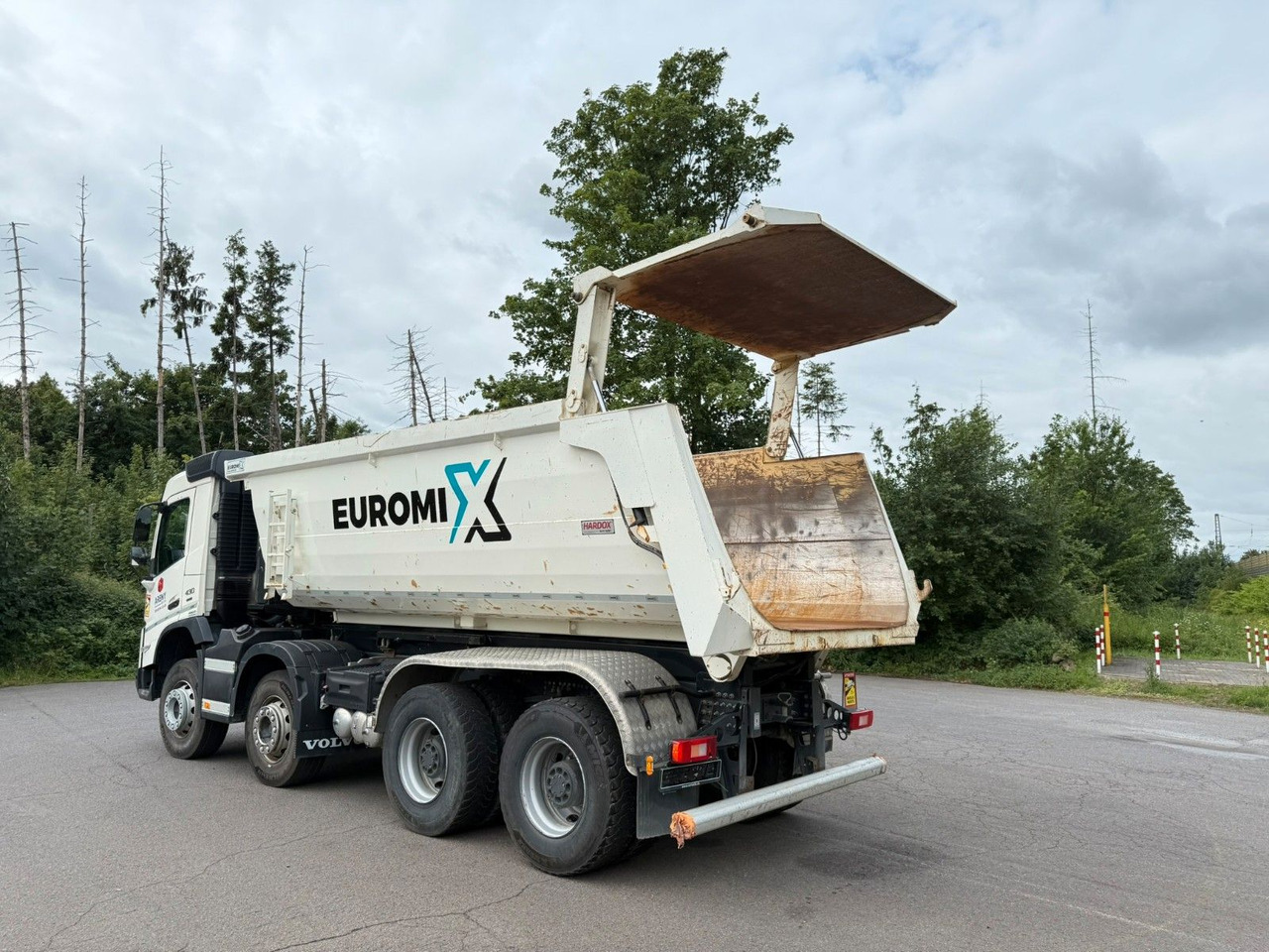 Volvo FMX 430 8X4 EuromixMTP 16m³ Hydraulische Klappe - Φορτηγό ανατρεπόμενο: φωτογραφία 2 Volvo FMX 430 8X4 EuromixMTP 16m³ Hydraulische Klappe - Φορτηγό ανατρεπόμενο: φωτογραφία 2