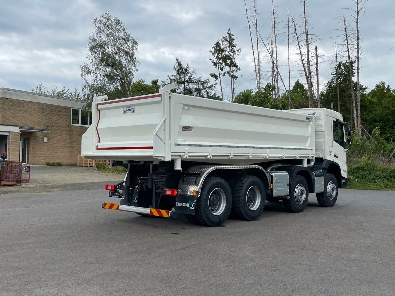 Volvo FMX 460 8x4 / WECHSELSYSTEM KIPPER+MISCHER Volvo FMX 460 8x4 / WECHSELSYSTEM KIPPER+MISCHER - Μπετονιέρα φορτηγό: φωτογραφία 5 Volvo FMX 460 8x4 / WECHSELSYSTEM KIPPER+MISCHER Volvo FMX 460 8x4 / WECHSELSYSTEM KIPPER+MISCHER - Μπετονιέρα φορτηγό: φωτογραφία 5