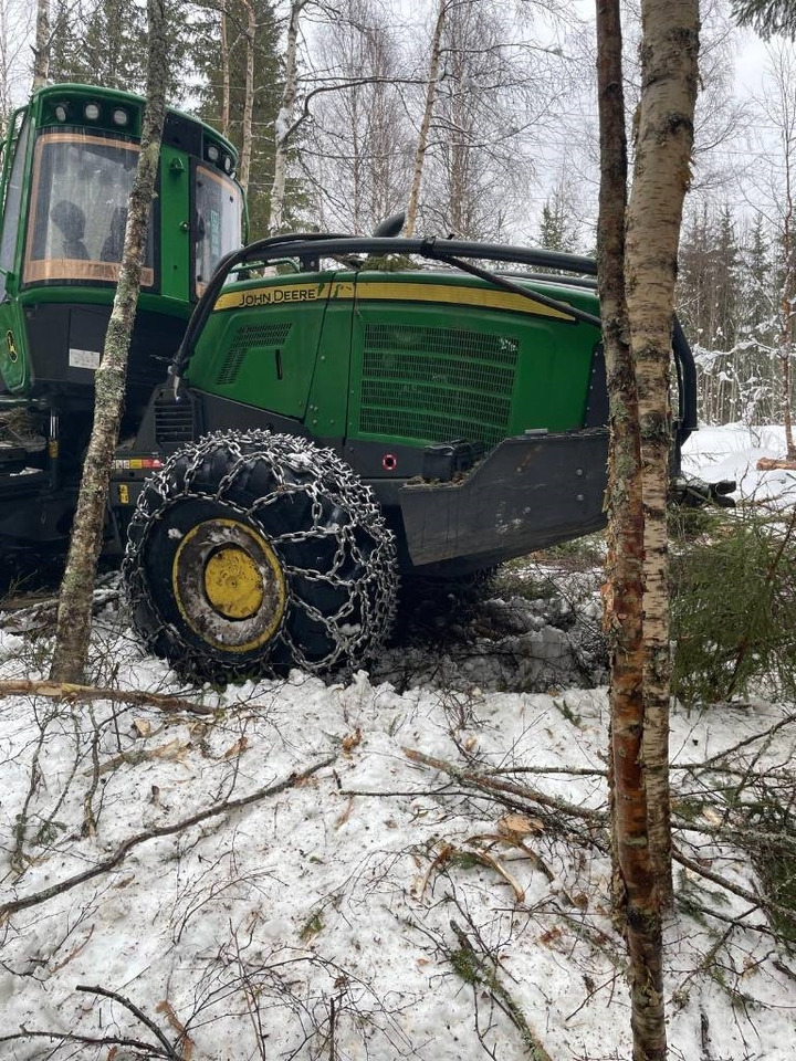 John Deere 1070 G - Συλλεκτική μηχανή - forest harvester: φωτογραφία 5 John Deere 1070 G - Συλλεκτική μηχανή - forest harvester: φωτογραφία 5