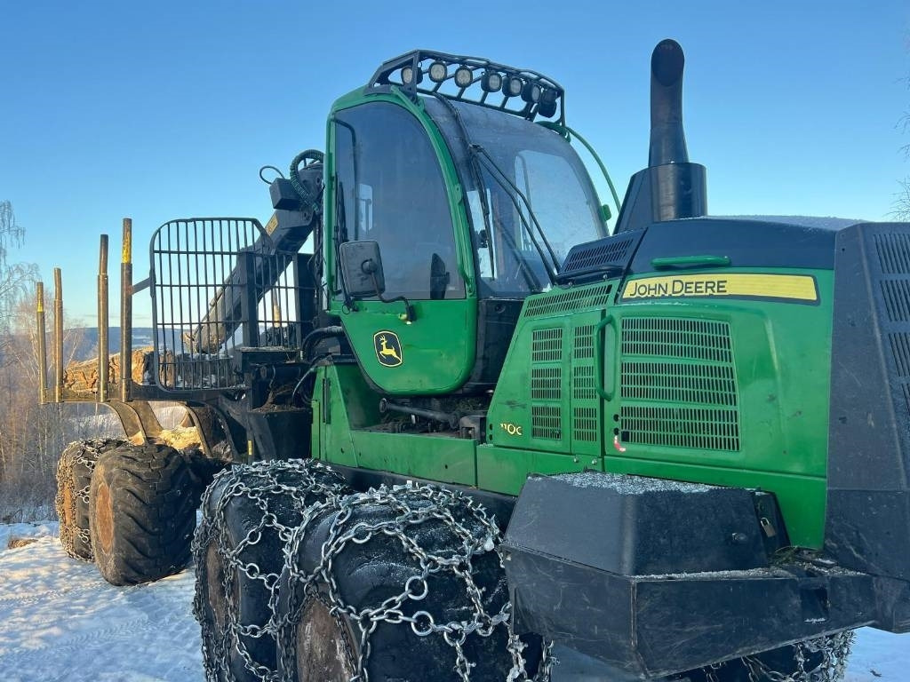 John Deere 1110 G - Λαστιχοφόρα προωθητικo - forwarder: φωτογραφία 2 John Deere 1110 G - Λαστιχοφόρα προωθητικo - forwarder: φωτογραφία 2
