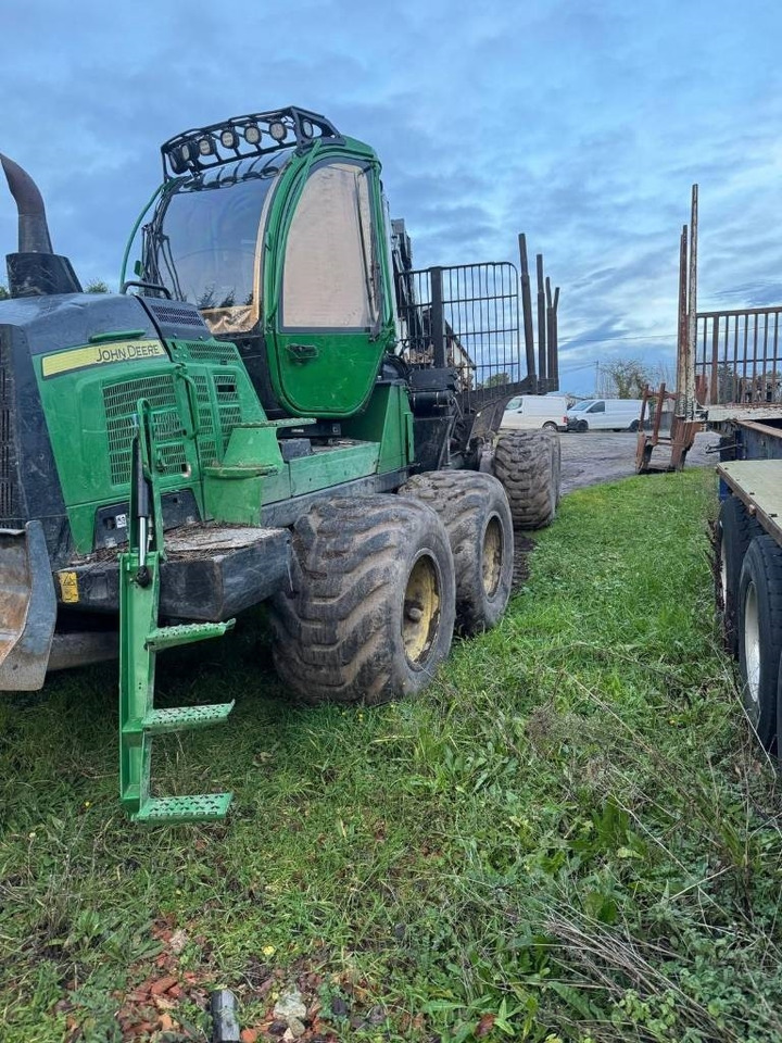 John Deere 1510G - Λαστιχοφόρα προωθητικo - forwarder: φωτογραφία 4 John Deere 1510G - Λαστιχοφόρα προωθητικo - forwarder: φωτογραφία 4