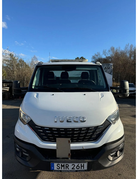 Iveco Daily 35C18, Flatbed-truck, 3.0TDi, 2022 - Φορτηγό με ανοιχτή καρότσα: φωτογραφία 2 Iveco Daily 35C18, Flatbed-truck, 3.0TDi, 2022 - Φορτηγό με ανοιχτή καρότσα: φωτογραφία 2
