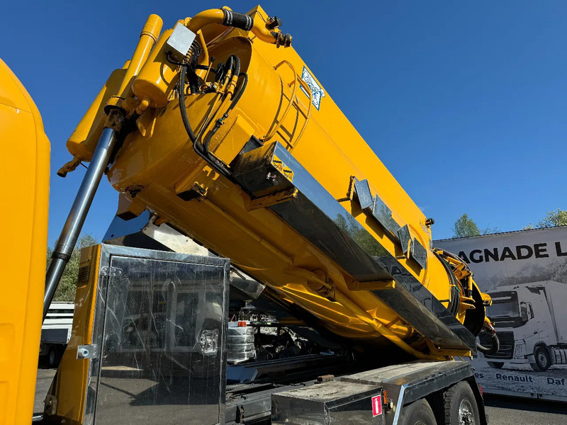 Scania P400 ADR, Combi Vacuum/Pressure 14m3 (2+4+8), 2009 - Όχημα εκκένωσης βόθρων: φωτογραφία 4 Scania P400 ADR, Combi Vacuum/Pressure 14m3 (2+4+8), 2009 - Όχημα εκκένωσης βόθρων: φωτογραφία 4