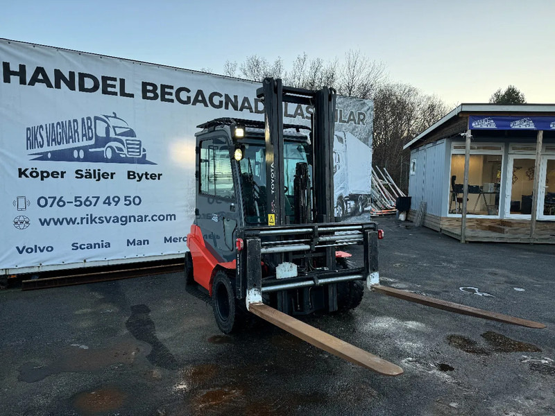 Toyota 8FBMT45 Electric, 3.600h, 2015 - Ηλεκτροκίνητο περονοφόρο: φωτογραφία 1 Toyota 8FBMT45 Electric, 3.600h, 2015 - Ηλεκτροκίνητο περονοφόρο: φωτογραφία 1