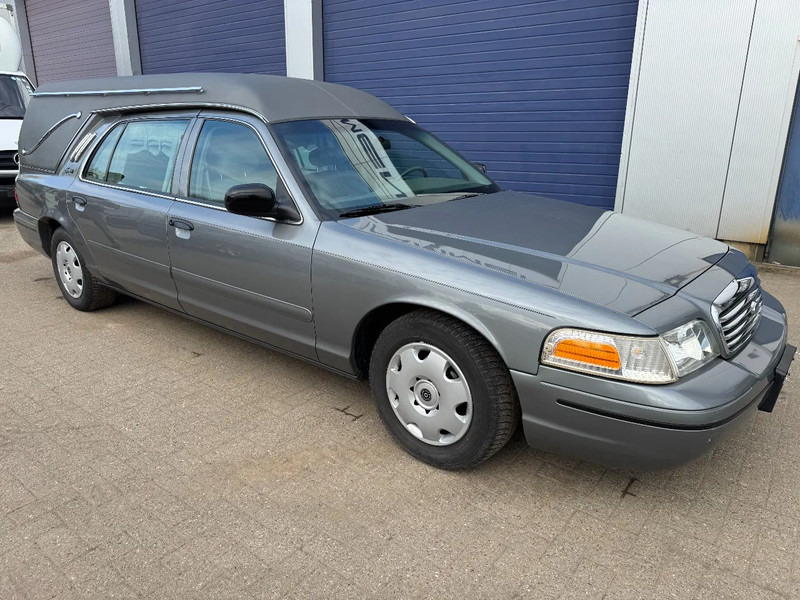 Ford VICTORIA CROWN **CORBILLARD-HEARSE-BESTATTUNGSWAGEN** - Αυτοκίνητο: φωτογραφία 1 Ford VICTORIA CROWN **CORBILLARD-HEARSE-BESTATTUNGSWAGEN** - Αυτοκίνητο: φωτογραφία 1