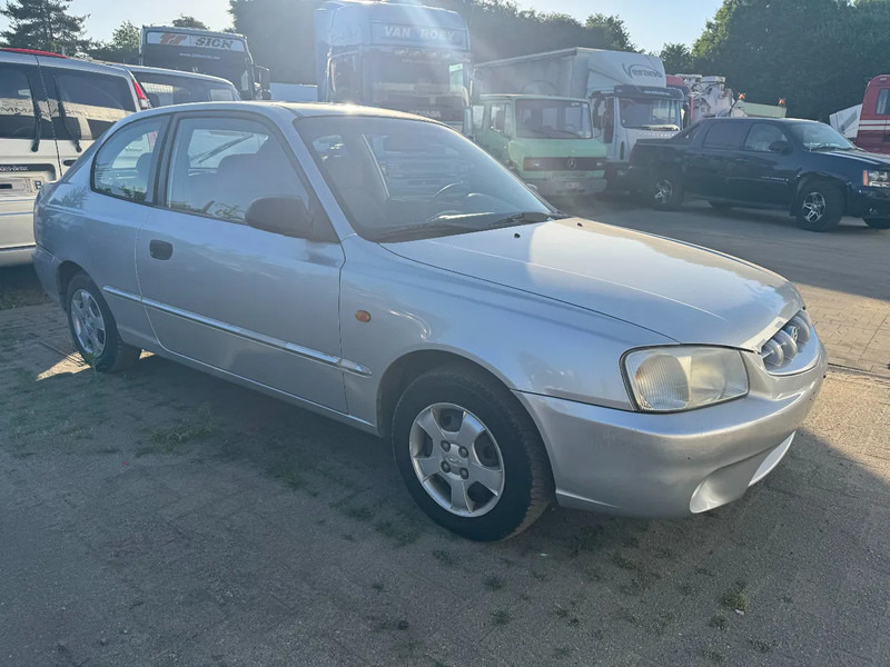Hyundai Accent **PETROL-ESSENCE-BELGIUM CAR** - Λιμουζίνα/ Sedan: φωτογραφία 3 Hyundai Accent **PETROL-ESSENCE-BELGIUM CAR** - Λιμουζίνα/ Sedan: φωτογραφία 3