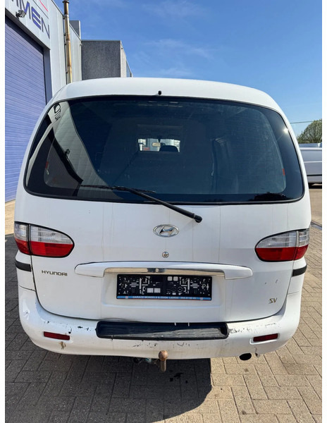 Hyundai H200 - Βαν: φωτογραφία 5 Hyundai H200 - Βαν: φωτογραφία 5