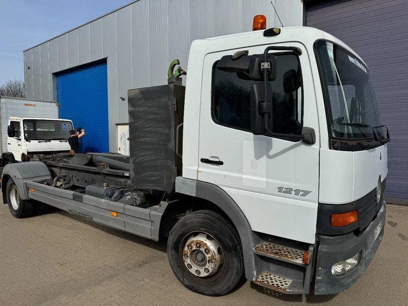 Mercedes-Benz Atego 1217 **BELGIAN TRUCK-CAMION BELGE** - Φορτηγό φόρτωσης γάντζου: φωτογραφία 3 Mercedes-Benz Atego 1217 **BELGIAN TRUCK-CAMION BELGE** - Φορτηγό φόρτωσης γάντζου: φωτογραφία 3