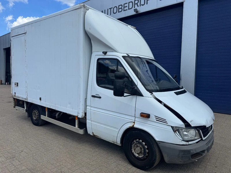 Mercedes-Benz Sprinter 313 **BOX+LIFT** - Επαγγελματικό αυτοκίνητο κόφα: φωτογραφία 3 Mercedes-Benz Sprinter 313 **BOX+LIFT** - Επαγγελματικό αυτοκίνητο κόφα: φωτογραφία 3