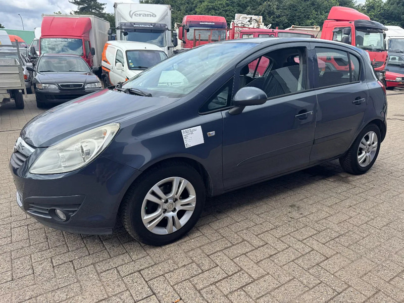 Opel Corsa **EURO4-AIRCO** - Λιμουζίνα/ Sedan: φωτογραφία 1 Opel Corsa **EURO4-AIRCO** - Λιμουζίνα/ Sedan: φωτογραφία 1
