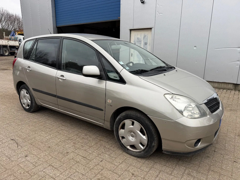 Toyota Corolla Verso **D4D-AIRCO** - Αυτοκίνητο: φωτογραφία 3 Toyota Corolla Verso **D4D-AIRCO** - Αυτοκίνητο: φωτογραφία 3