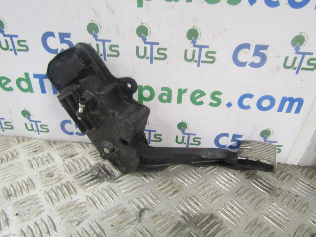 DAF LF 220 EURO 6 THROTTLE CONTROL UNIT P/NO 7482492423/401177 - Ηλεκτρικό σύστημα για Φορτηγό: φωτογραφία 1 DAF LF 220 EURO 6 THROTTLE CONTROL UNIT P/NO 7482492423/401177 - Ηλεκτρικό σύστημα για Φορτηγό: φωτογραφία 1