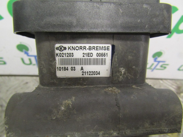 RENAULT MIDLUM DXI EBS BRAKE VALVE ‘KNORR-BREMSE’ P/NO - Εξαρτήματα φρένων για Φορτηγό: φωτογραφία 3 RENAULT MIDLUM DXI EBS BRAKE VALVE ‘KNORR-BREMSE’ P/NO - Εξαρτήματα φρένων για Φορτηγό: φωτογραφία 3