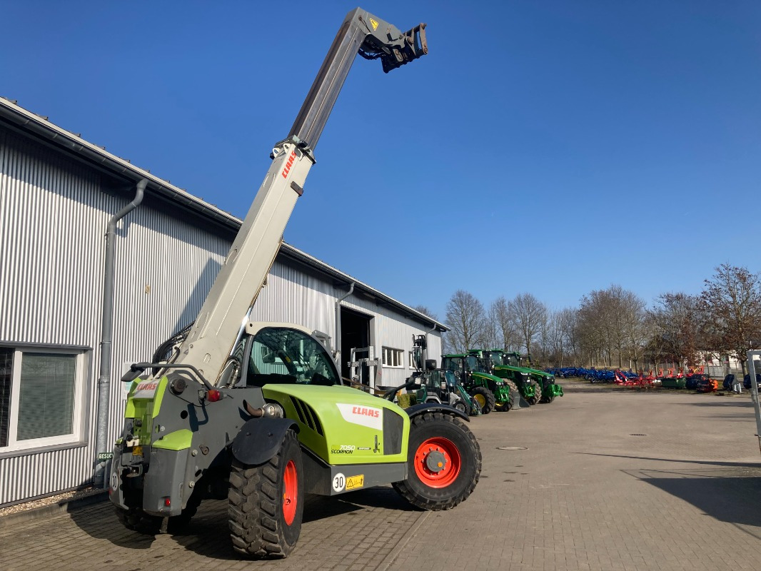 CLAAS SCORPION 7050 - Φορτωτής: φωτογραφία 1 CLAAS SCORPION 7050 - Φορτωτής: φωτογραφία 1