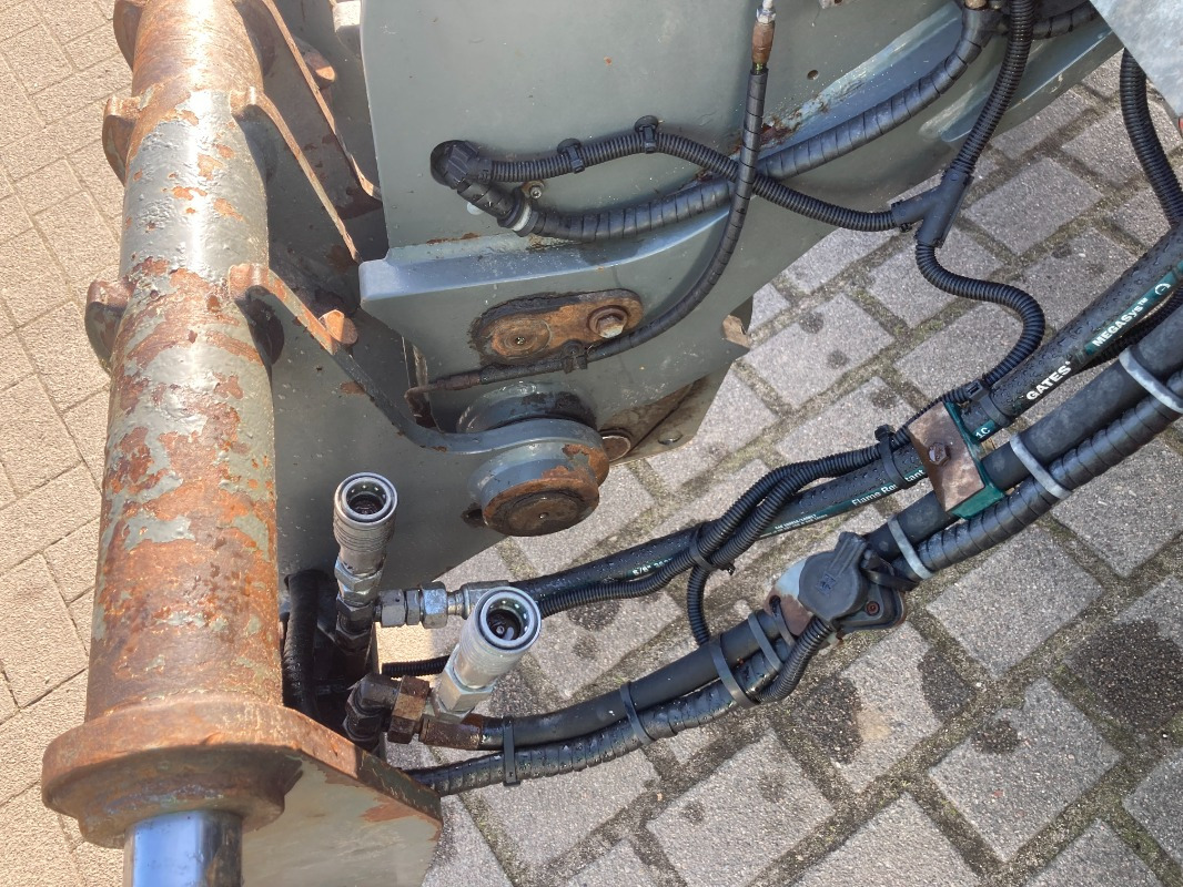 Leasing CLAAS SCORPION 7050 CLAAS SCORPION 7050: φωτογραφία 6