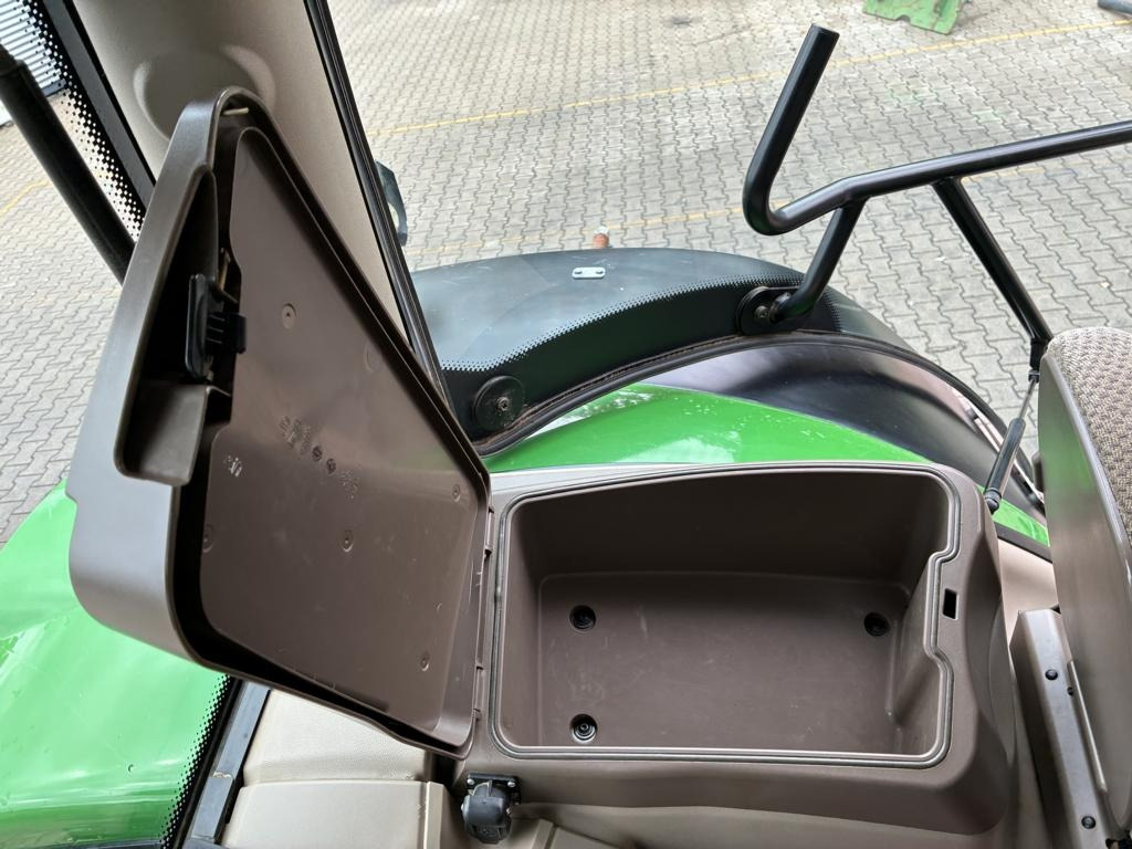 John Deere 6215R - Τρακτέρ: φωτογραφία 3 John Deere 6215R - Τρακτέρ: φωτογραφία 3