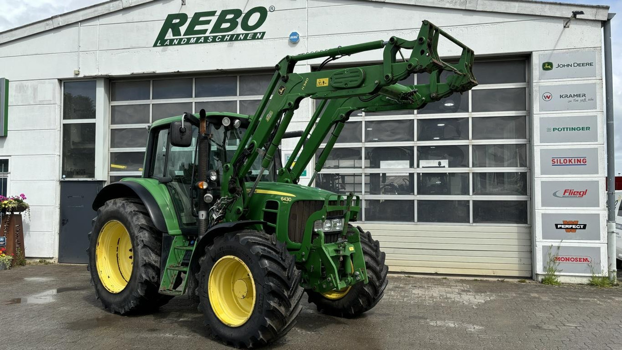 John Deere 6430 - Τρακτέρ: φωτογραφία 1 John Deere 6430 - Τρακτέρ: φωτογραφία 1